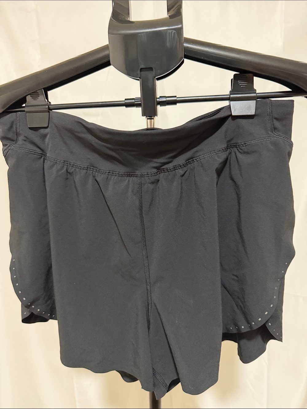 Lululemon Women’s Fast and Free Reflective Shorts 3”.Black Fast and Reflective